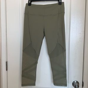 Victoria’s Secret Sport Olive Capri Leggings